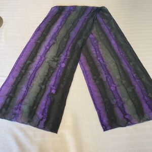 Excellent condition: black-purple scarf